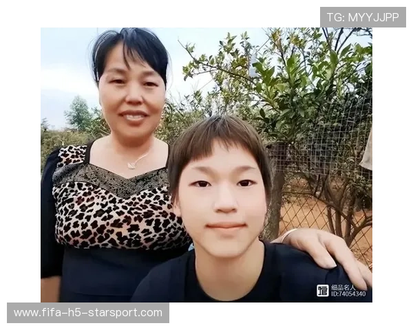 世界冠军晒娃照甜翻粉丝：冠军不仅在赛场上闪耀，更在家庭中温暖无限