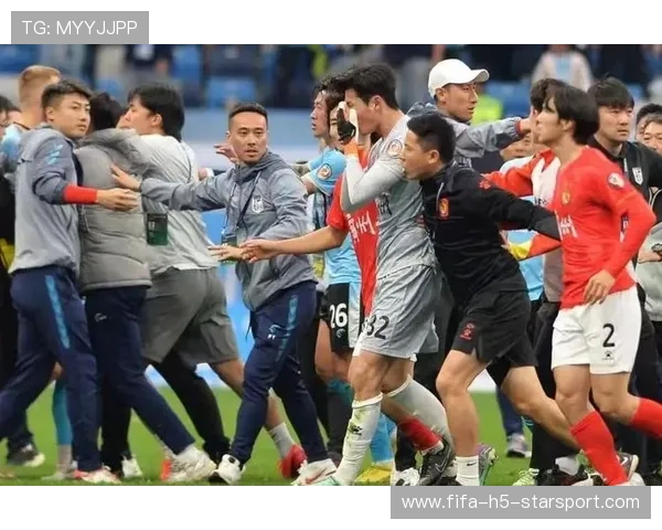 双方球迷冲突升温影响联赛秩序