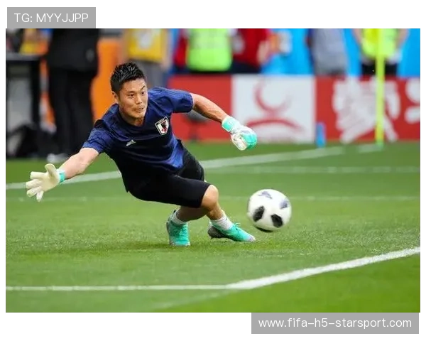 门将教练私下指导新扑救手法，老将也来学